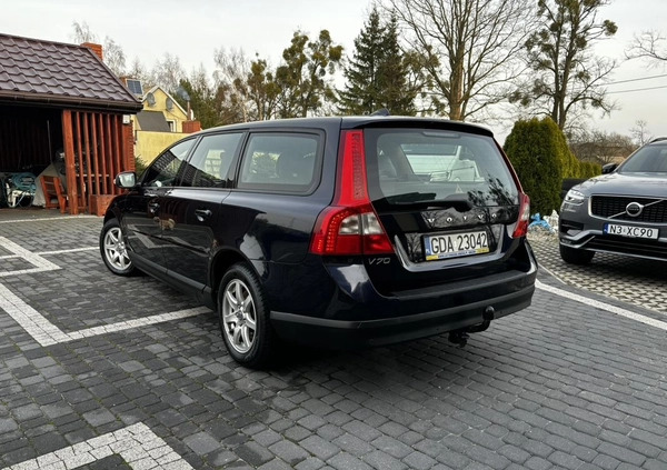 Volvo V70 cena 22800 przebieg: 338000, rok produkcji 2009 z Kisielice małe 211